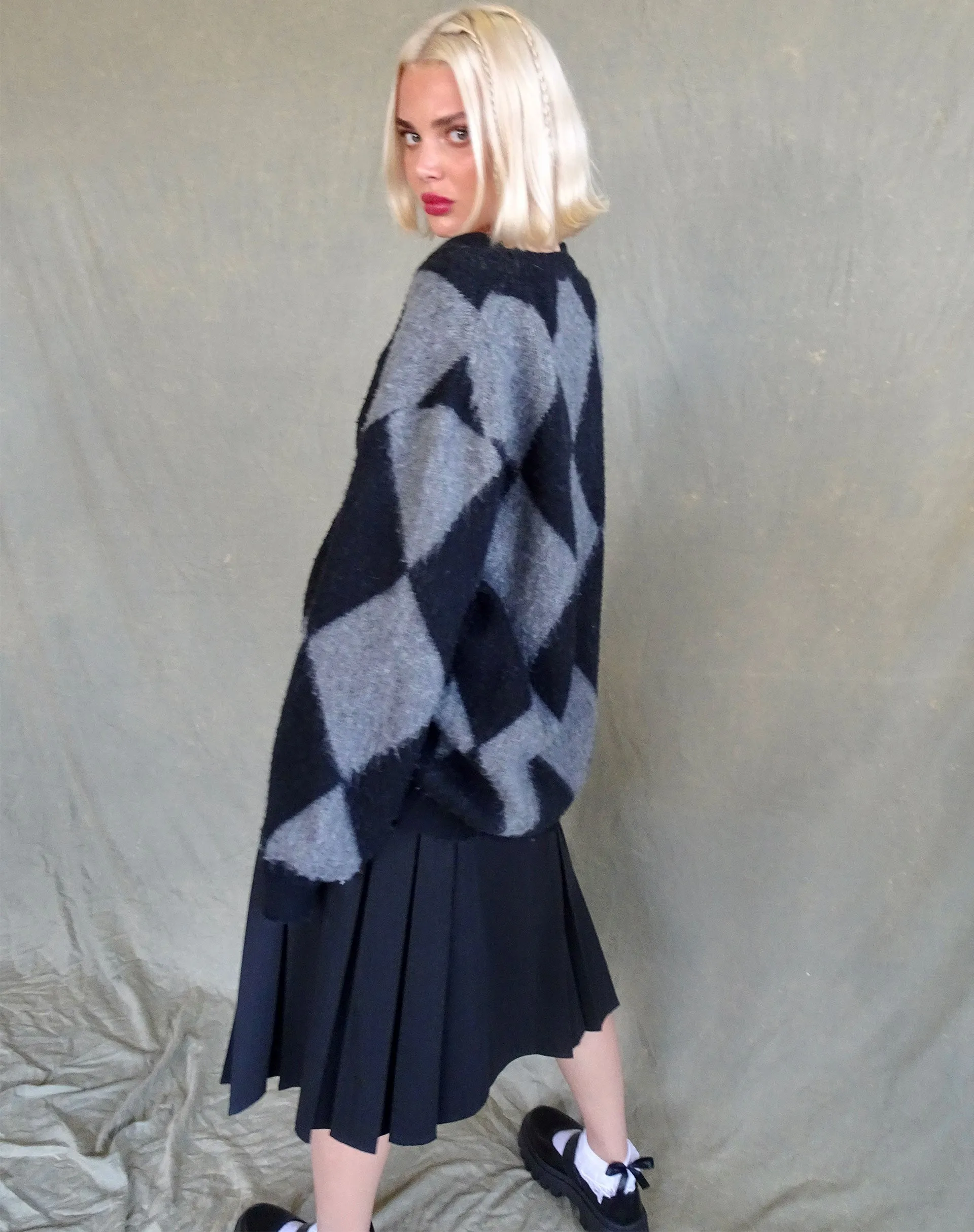 Aureli Cardi in Harlequin Grey and Black