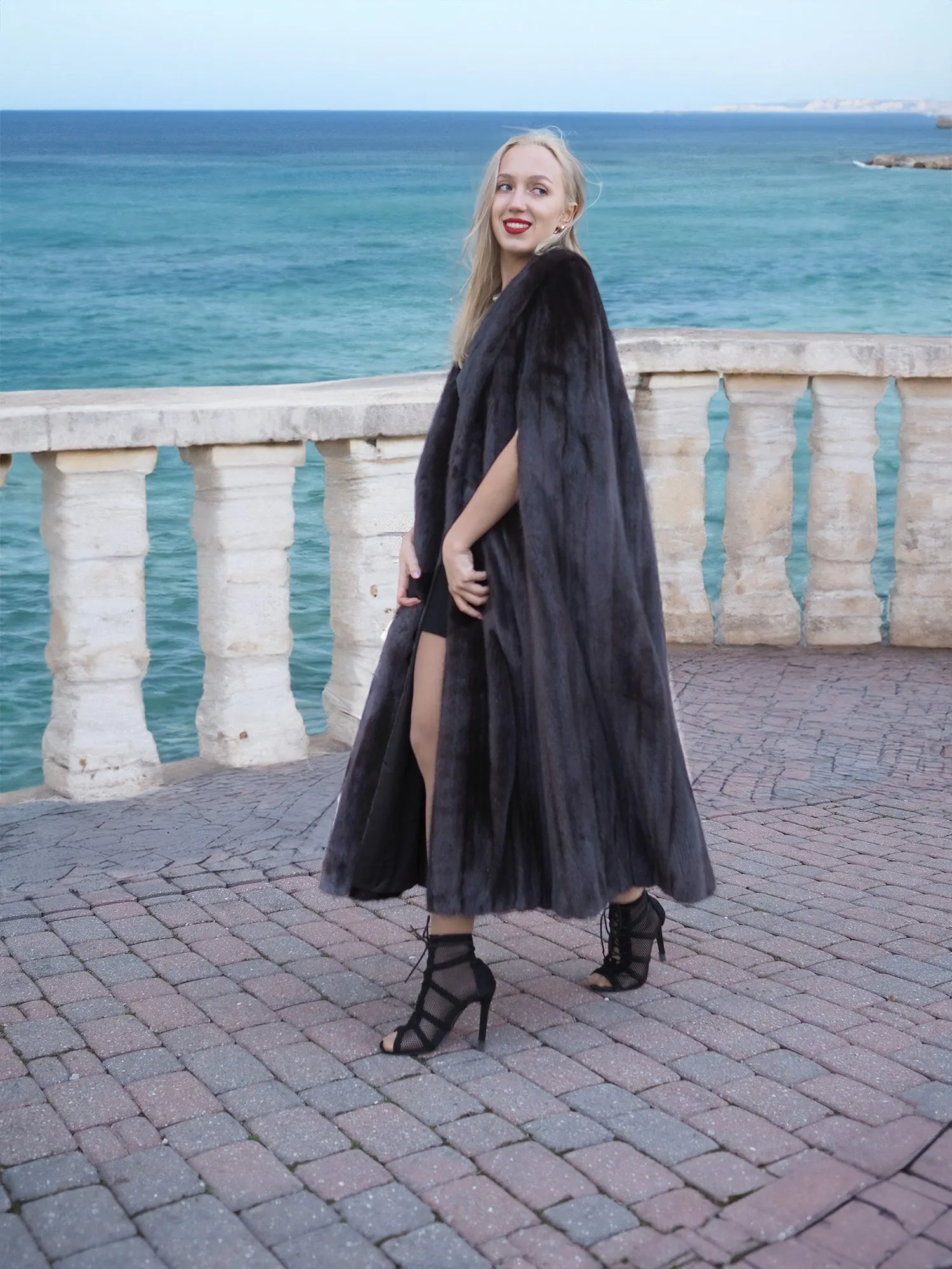 Black NAFA Mink Fur Cape Coat Coats One Size One of A Kind