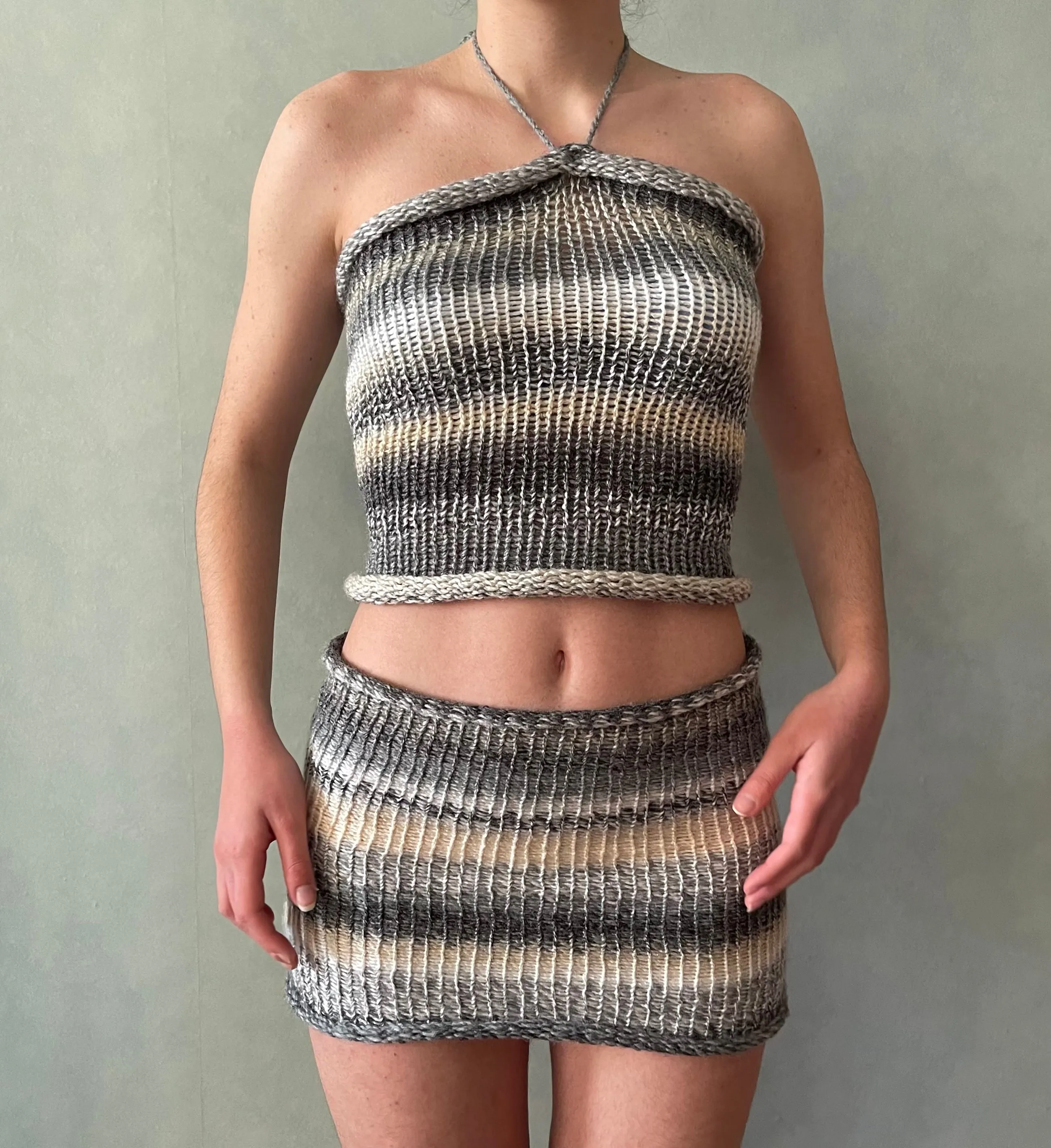 Handmade knitted mini skirt in grey, beige and cream