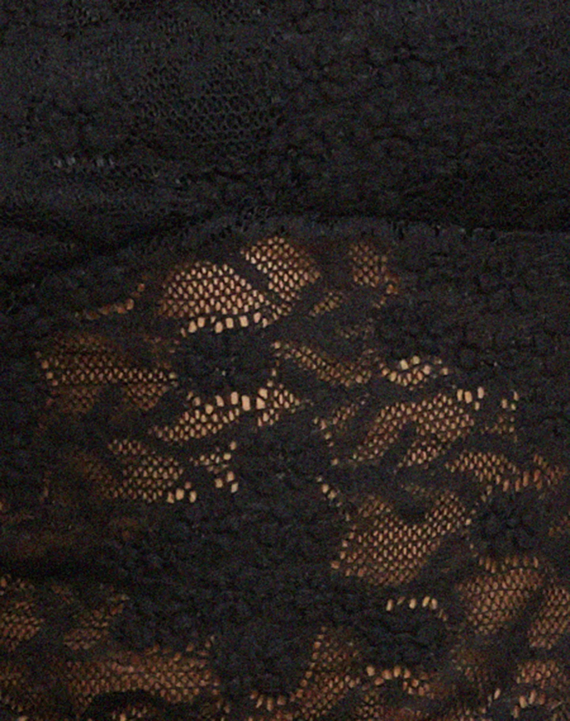 Sadiru Cardi in Lace Black