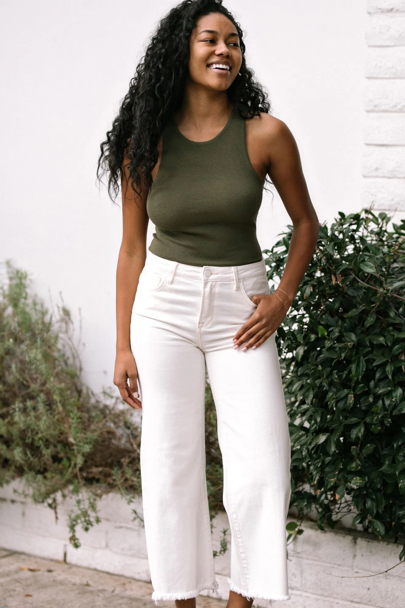 Tania Cropped Wide Leg Jeans