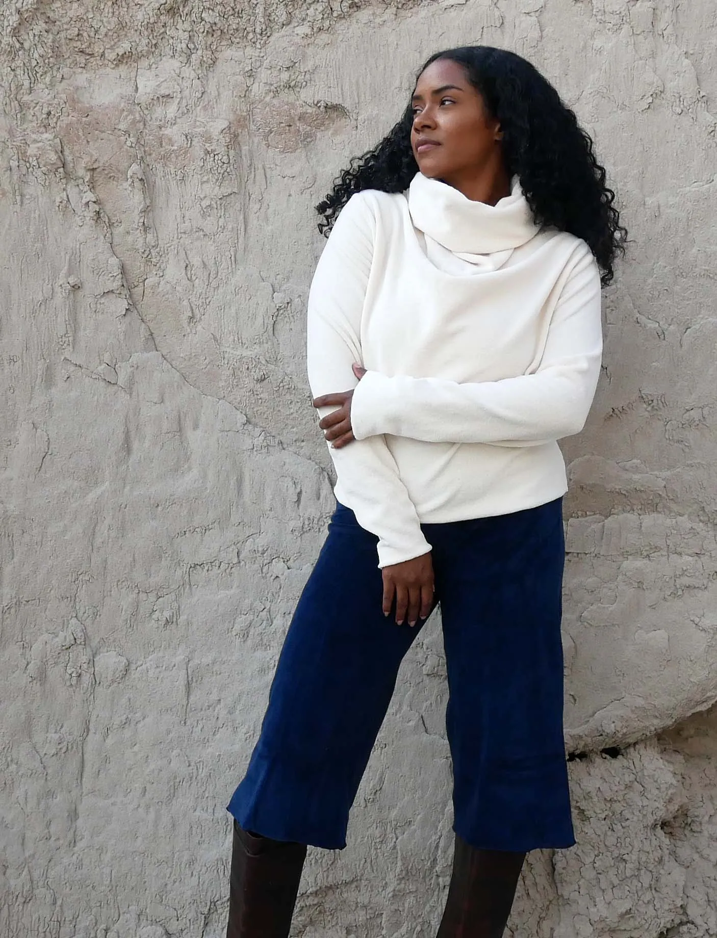 VELOUR Kundalini Simplicity Cropped Shirt