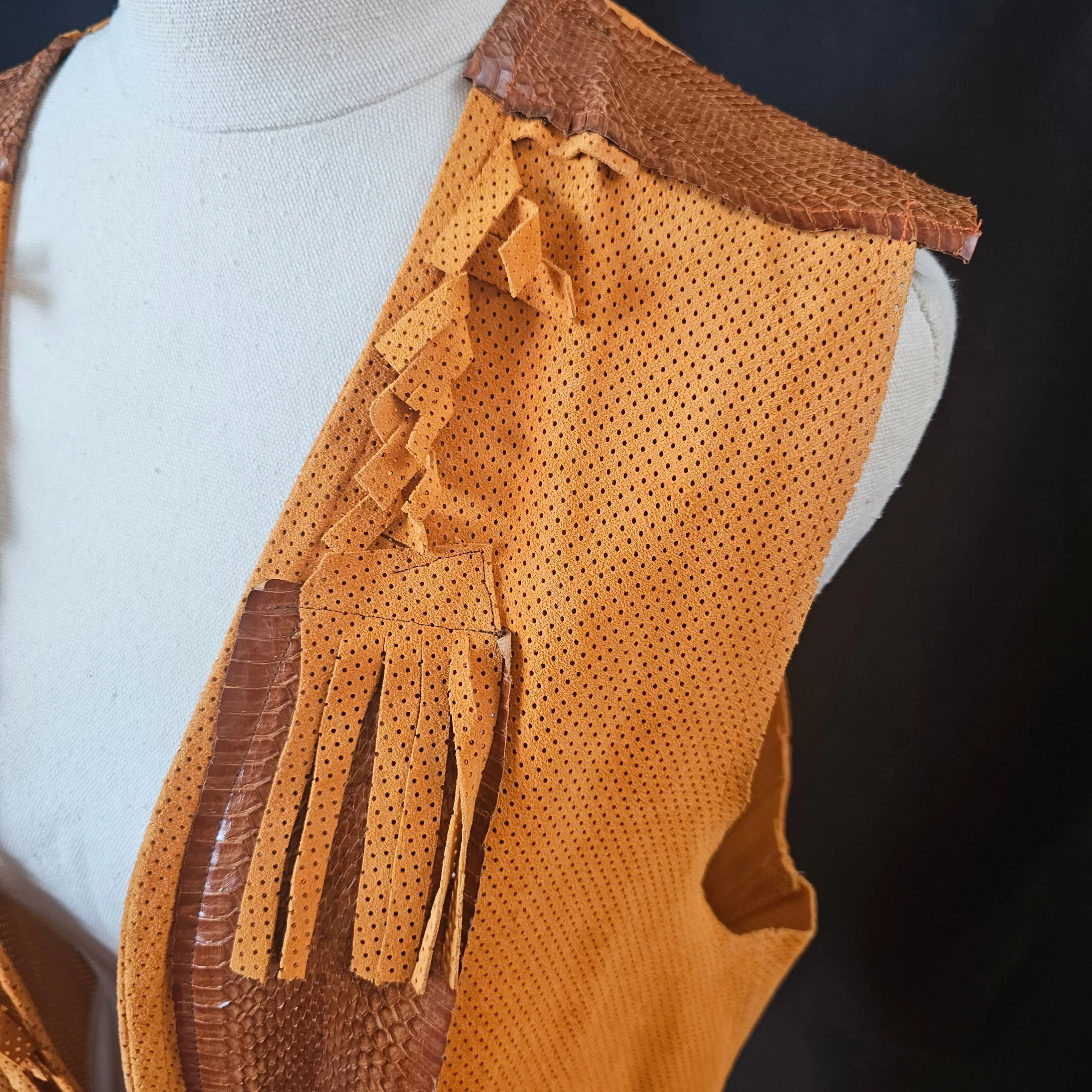 Vintage Suede Leather Vest Size (14)