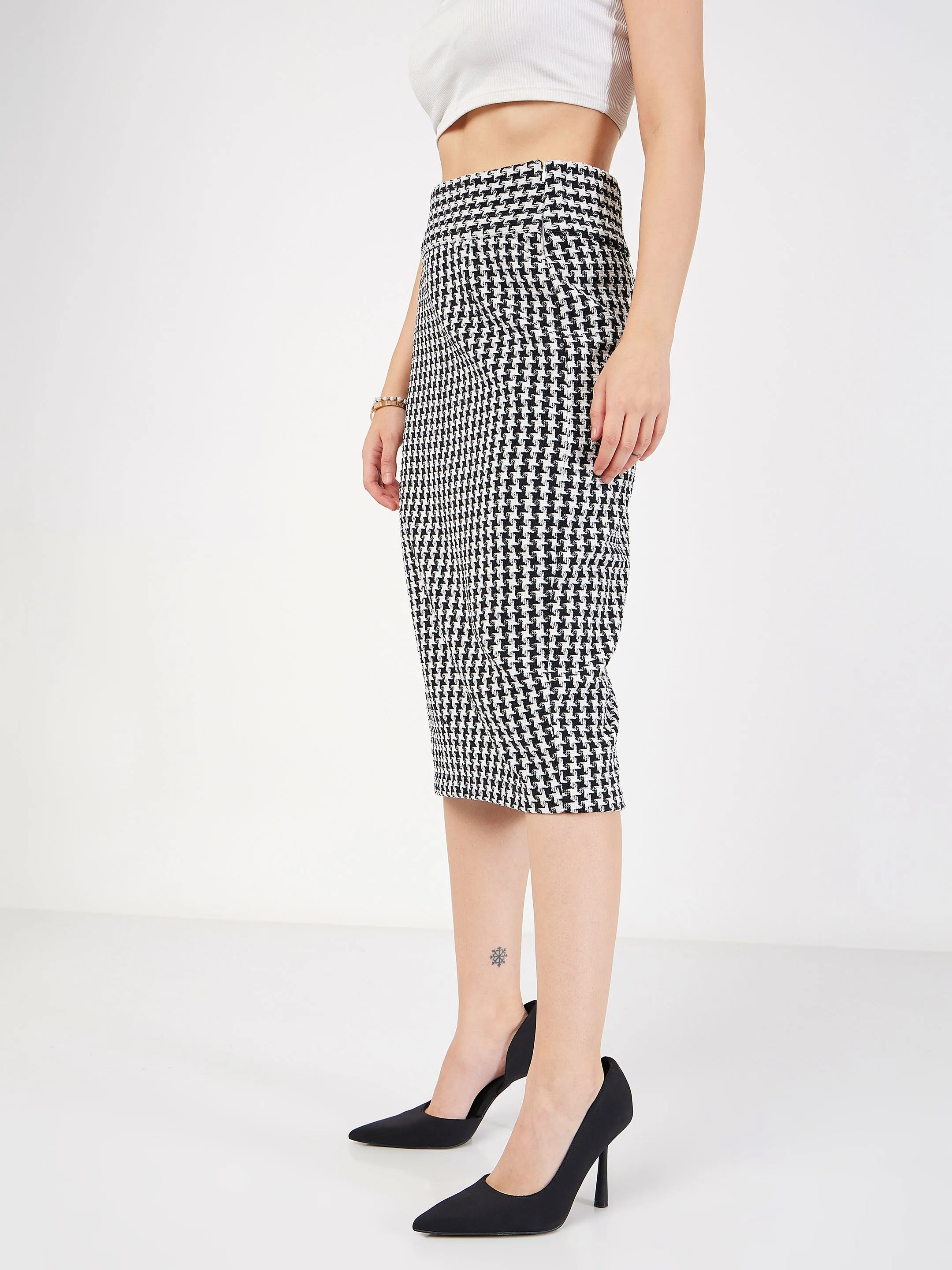 Women Black Geometrical Jacquard Tweed Pencil Skirt