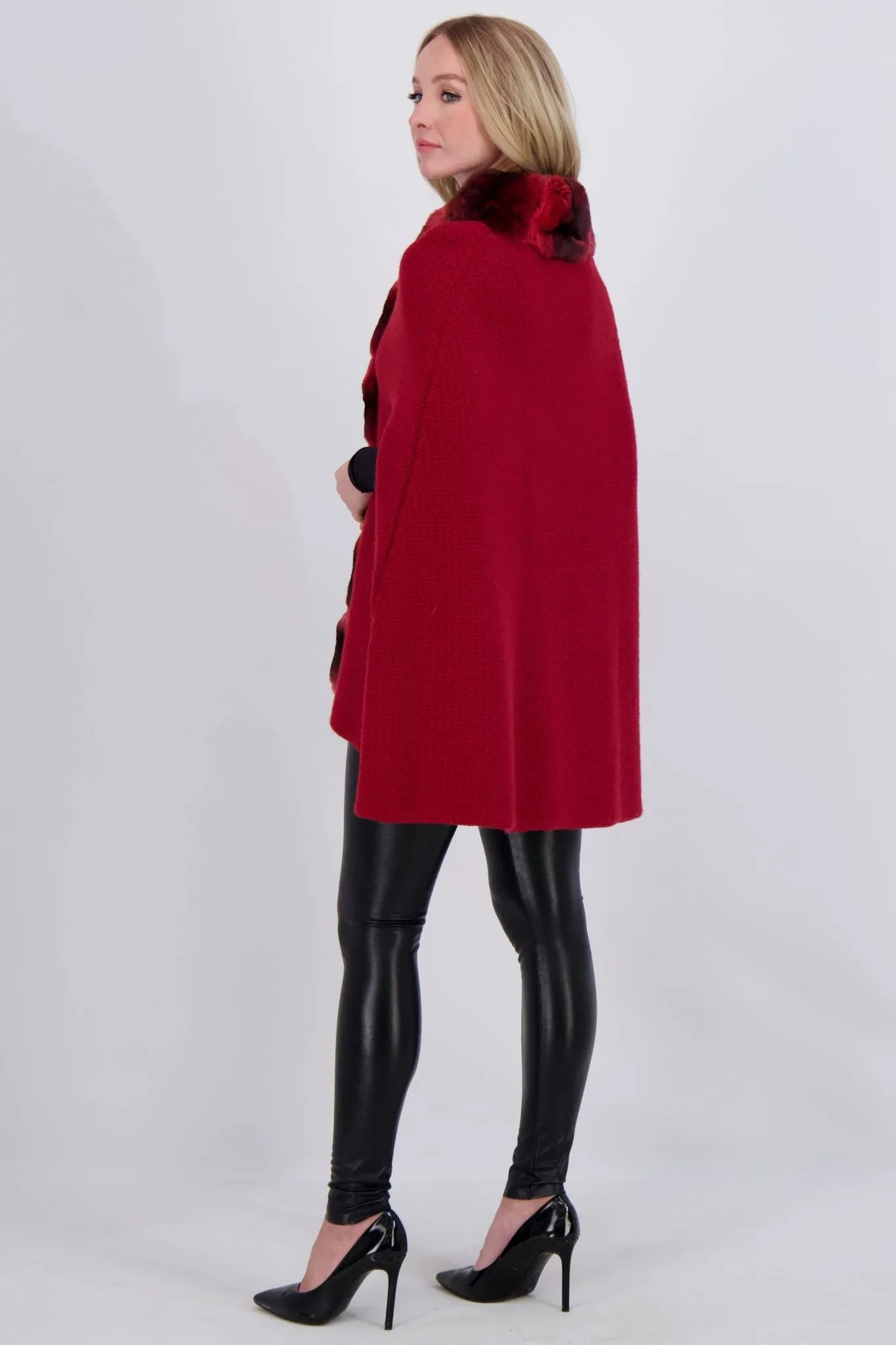 WOOL AND CASHMERE CAPE WITH CHINCHILLA TUXEDO COLLAR